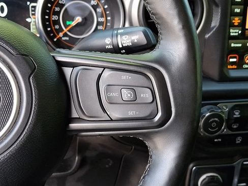 Used 2021 Jeep Gladiator Sport AWD/4WD image 23