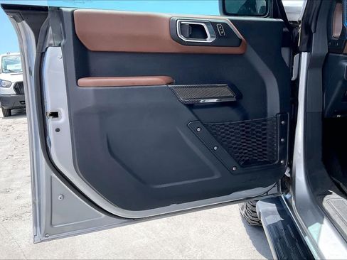 Used 2022 Ford Bronco Outer Banks AWD/4WD image 27