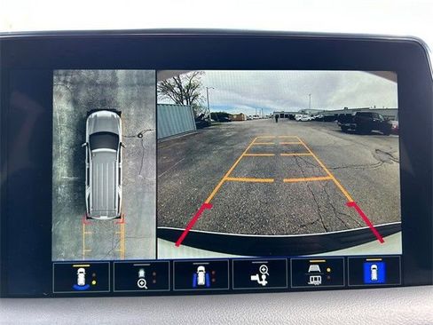 Used 2024 Chevrolet Suburban High Country image 27