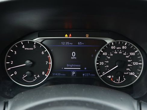 Used 2024 Nissan Altima 2.5 SV image 11