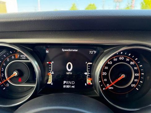 Used 2018 Jeep Wrangler Unlimited Sahara AWD/4WD image 23