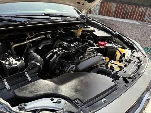 Used 2020 Subaru Outback Limited AWD/4WD image 5