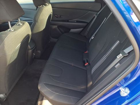 Certified 2025 Hyundai Elantra Sport image 13