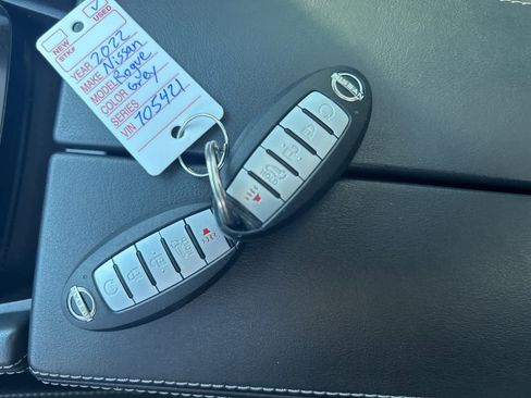 Used 2022 Nissan Rogue SL image 39