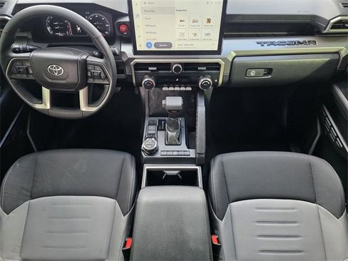 Certified 2025 Toyota Tacoma TRD Off-Road image 21