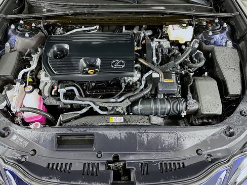 Used 2025 Lexus ES 300h w/ Premium Package image 34