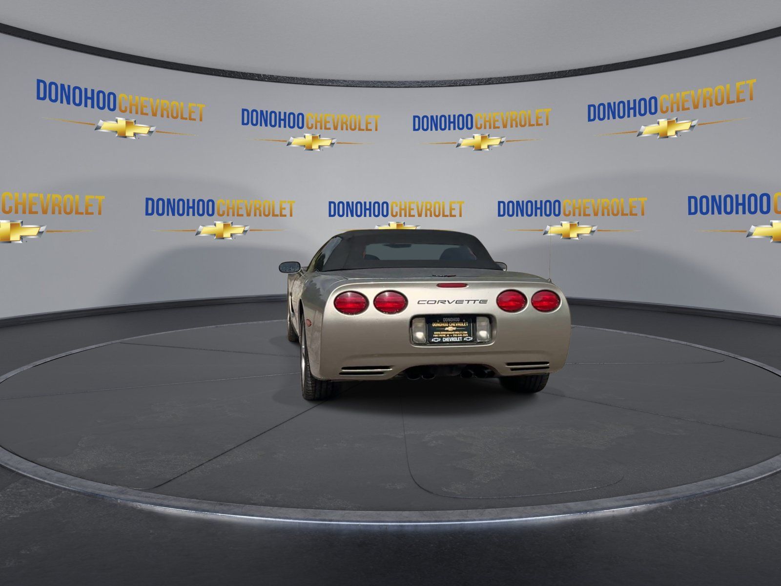 Used 2000 Chevrolet Corvette Convertible w/ Performance Handling Pkg RWD image 7