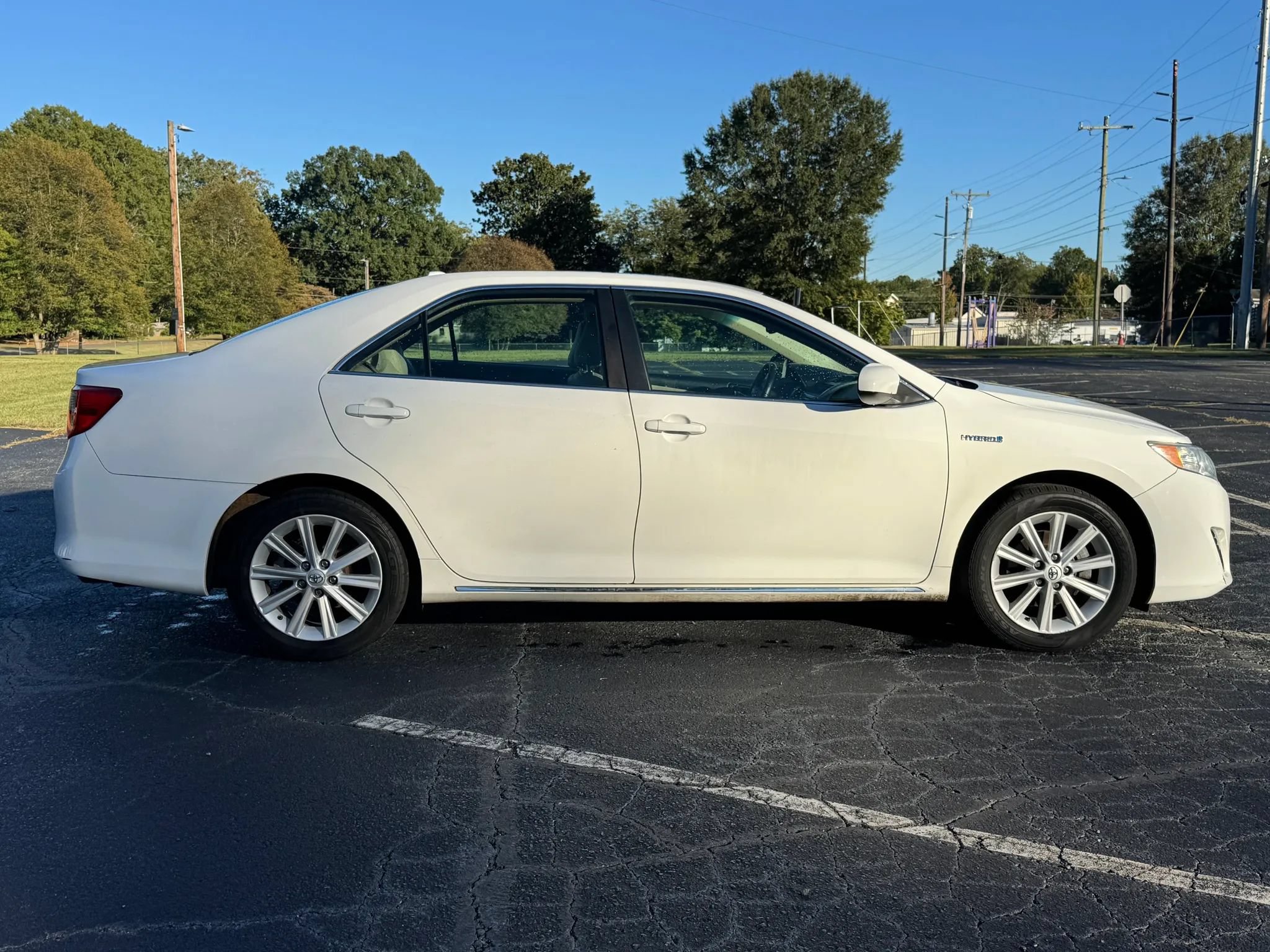 Used 2014 Toyota Camry XLE w/ Leather Package FWD image 7