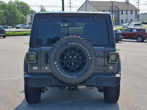 Used 2020 Jeep Wrangler Unlimited Sport AWD/4WD image 3