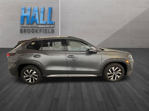 New 2026 Volkswagen Tiguan S FWD image 6