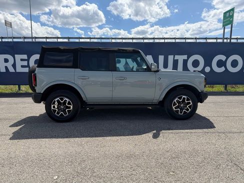 Used 2022 Ford Bronco Outer Banks image 8