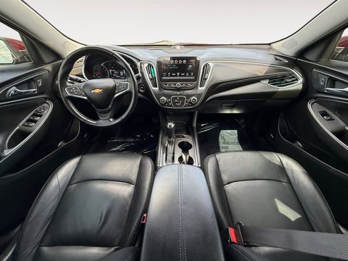 Used 2018 Chevrolet Malibu LT w/ Leather Package image 11