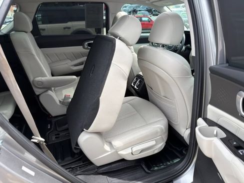 Used 2023 Kia Sorento SX Prestige AWD/4WD image 12
