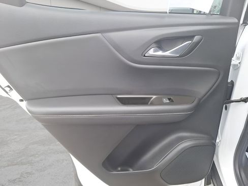 Used 2023 Chevrolet Blazer LT image 15