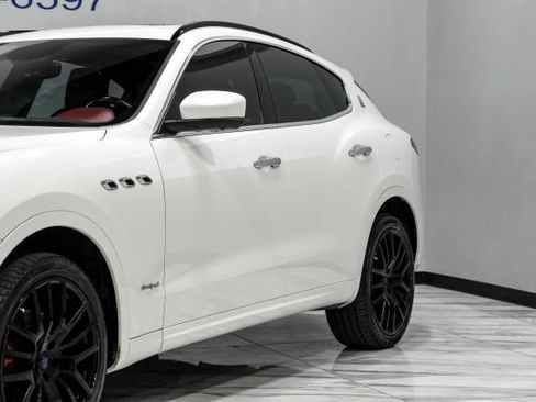 Used 2018 Maserati Levante GranSport AWD/4WD image 7