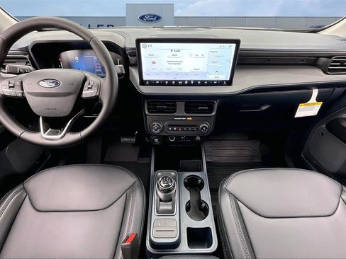 New 2026 Ford Maverick Lariat w/ Black Appearance Package image 5