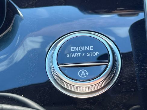 Certified 2025 Mercedes-Benz C 300 4MATIC Sedan image 22