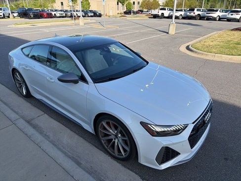 Used 2025 Audi RS 7 Performance image 8