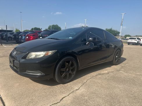 Used 2013 Honda Civic LX image 2