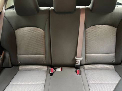 Used 2025 Kia Soul LX w/ LX Technology Package FWD image 36