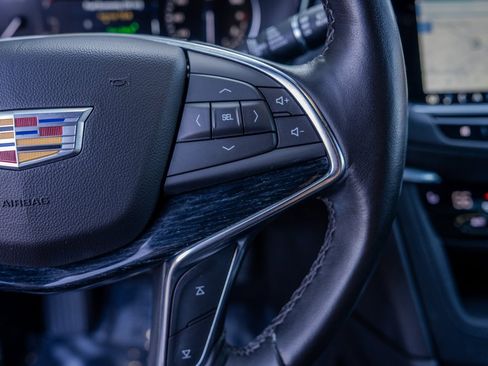 Used 2024 Cadillac XT5 Premium Luxury image 7