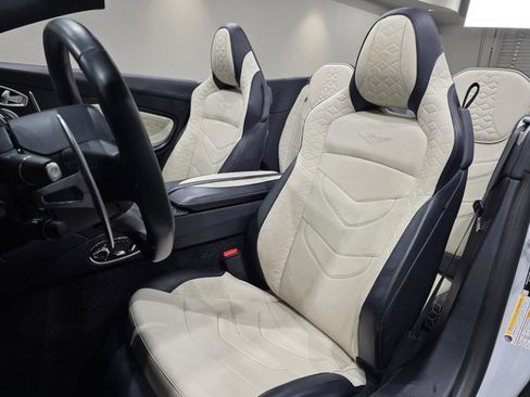 Used 2021 Aston Martin DBS Superleggera Volante image 12