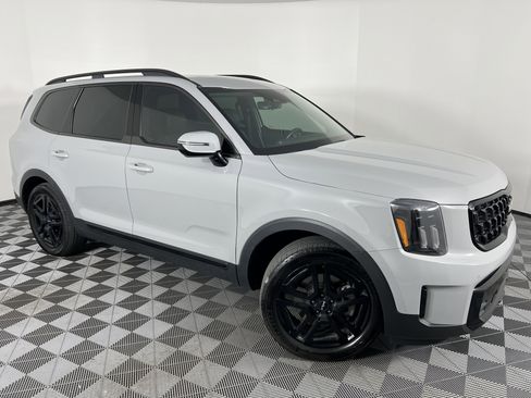 Used 2024 Kia Telluride SX Prestige X-Line AWD/4WD image 2