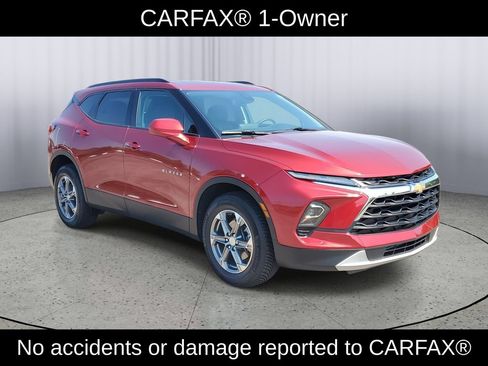 Used 2024 Chevrolet Blazer LT w/ Convenience Package AWD/4WD image 2