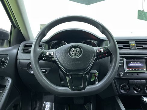 Used 2016 Volkswagen Jetta S image 27