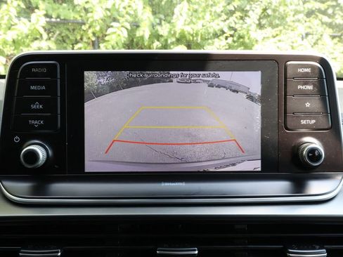 Used 2020 Kia Telluride LX AWD/4WD image 16