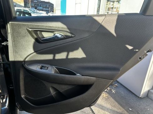 Used 2023 Chevrolet Malibu LT image 19