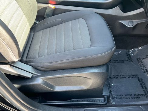 Used 2017 Ford Edge SE AWD/4WD image 19