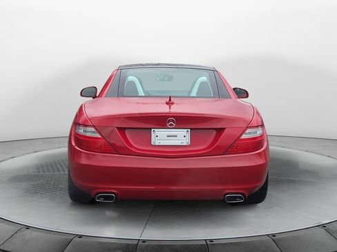 Used 2015 Mercedes-Benz SLK 250 image 4