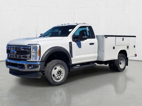 New 2026 Ford F550 4x4 Regular Cab Super Duty w/ XL Chrome Package image 4