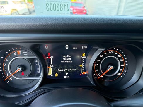 New 2026 Jeep Gladiator Sport AWD/4WD image 16