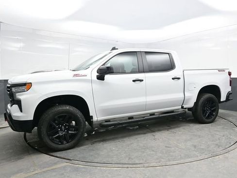 Used 2025 Chevrolet Silverado 1500 LT Trail Boss w/ Protection Package image 3