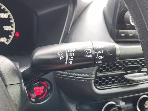 Used 2024 Honda HR-V LX image 36