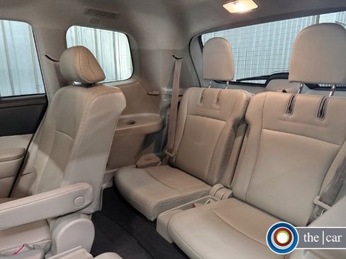 Used 2013 Toyota Highlander SE image 23