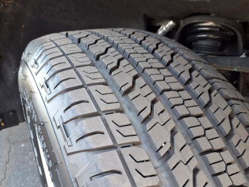 Used 2024 Chevrolet Colorado W/T w/ Technology Package image 32