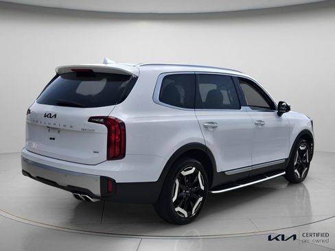 Certified 2023 Kia Telluride S w/ S Sunroof Package AWD/4WD image 7