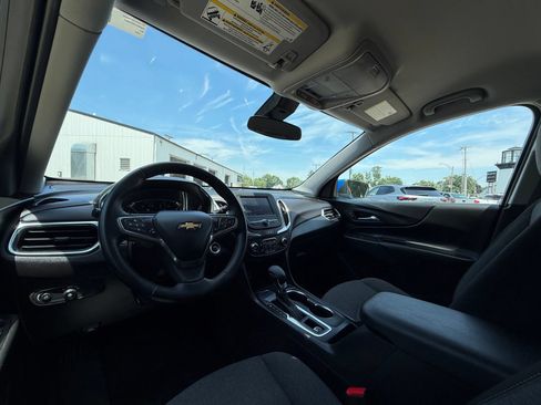 Used 2024 Chevrolet Equinox LT w/ LPO, Floor Liner Package FWD image 17