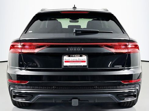 Used 2023 Audi Q8 Prestige w/ Prestige Package image 3