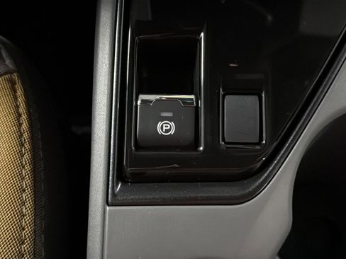 New 2026 Subaru Crosstrek 2.5i Sport AWD/4WD image 38
