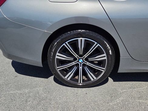 Used 2025 BMW 330i xDrive Sedan AWD/4WD image 11
