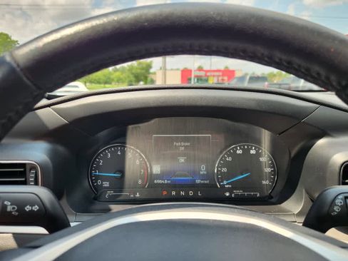 Used 2022 Ford Explorer XLT image 14