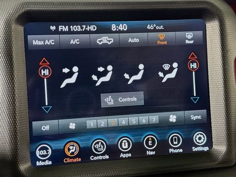 Used 2023 Jeep Gladiator Rubicon w/ LED Lighting Group image 33