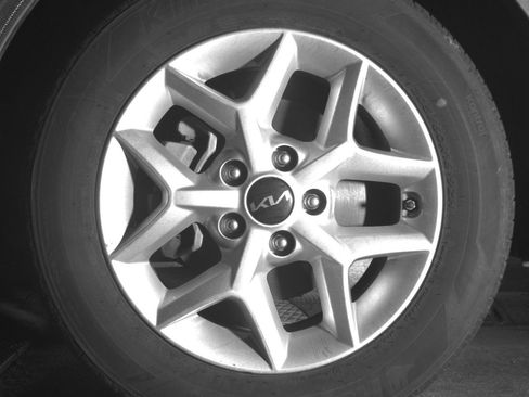 Used 2025 Kia Soul LX w/ LX Technology Package FWD image 12