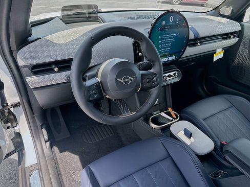 New 2025 MINI Cooper S image 7