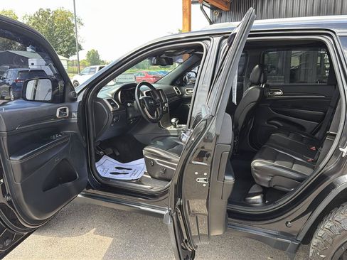 Used 2014 Jeep Grand Cherokee Limited w/ Trailer Tow Group IV AWD/4WD image 7