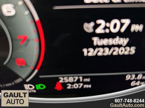 Used 2022 Audi Q8 Prestige w/ Prestige Package image 7